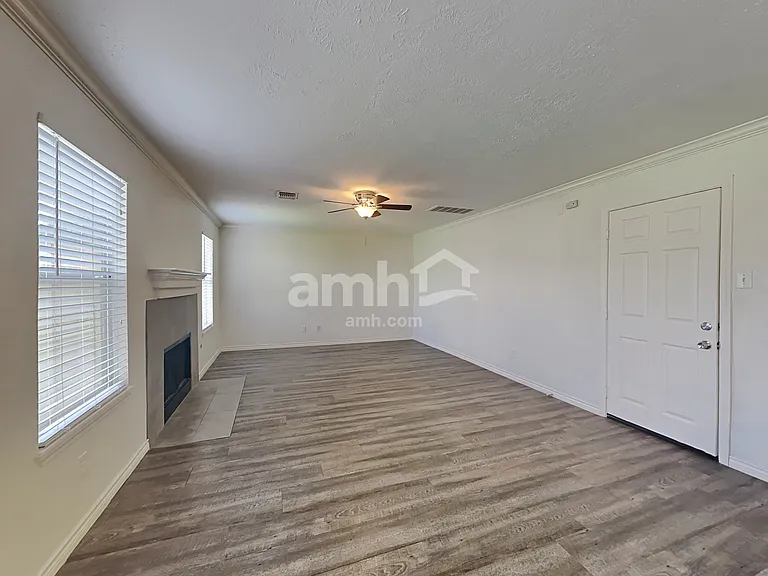 7819 Talladega Springs Ln — Photo 7
