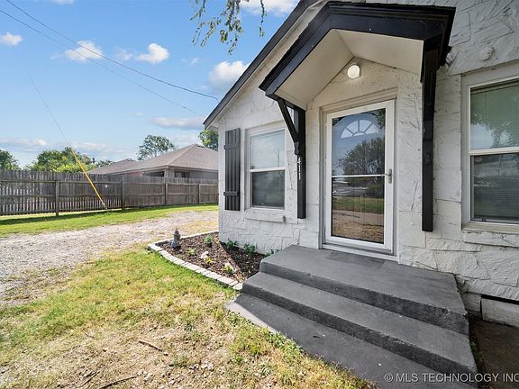 3rd image of 411 E Claremore St