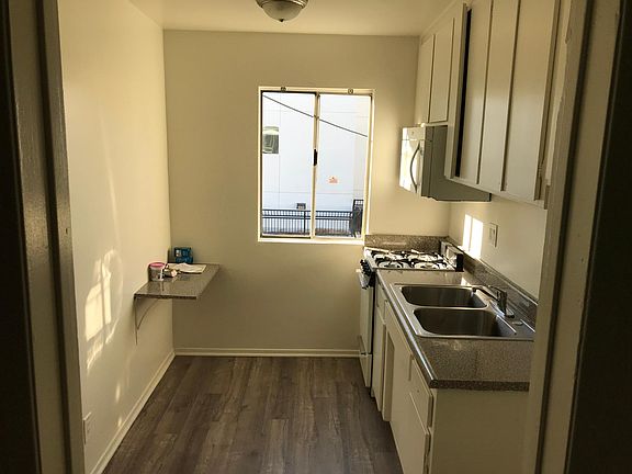 4th image of 5832 Waring Ave APT 211