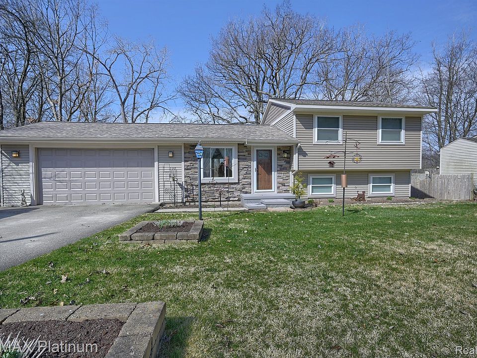 1st image of 5969 N Bay Dr