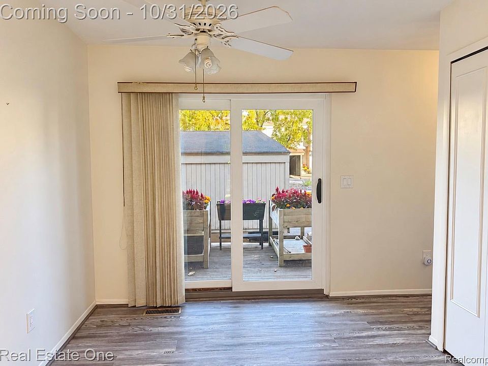 1465 Oakbrook E, photo 6