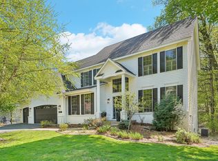 6357 Oxbow Bnd, Chanhassen, MN 55317