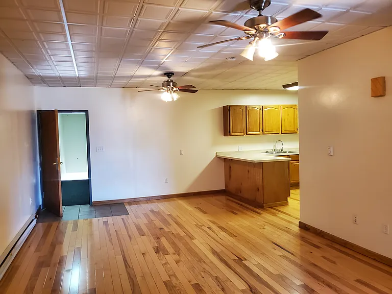 215 Desmond St #B — Photo 2