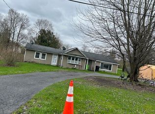 2484 Lake Rd, Chittenango, NY 13037