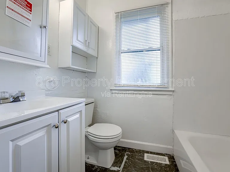 10009 Hardesty Ave — Photo 19