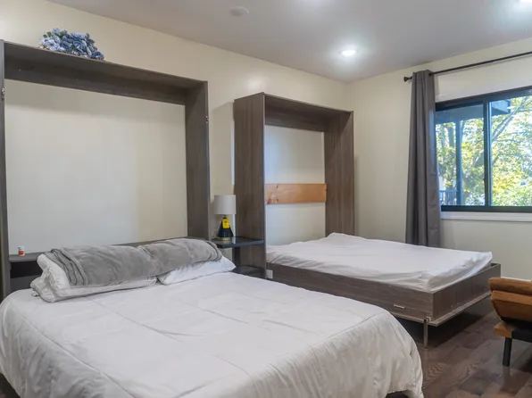 4 Highview Road image 3 of 8