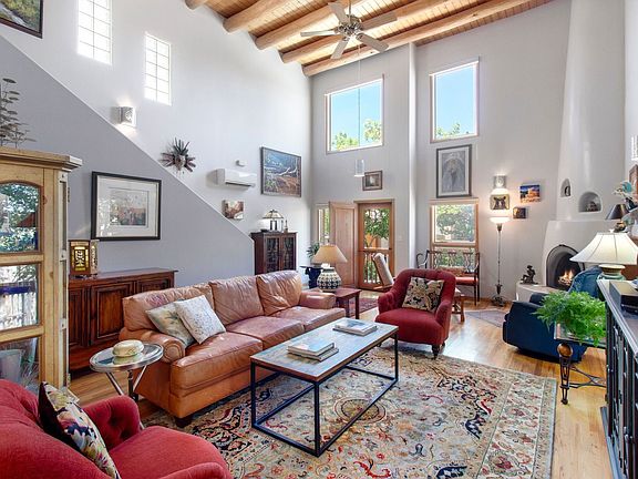 3rd image of 2907 Bonito Cir