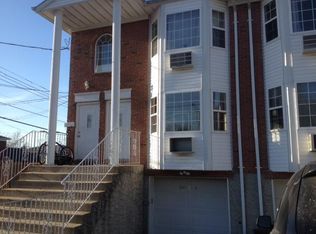 23030 57th Rd, Flushing, NY 11364