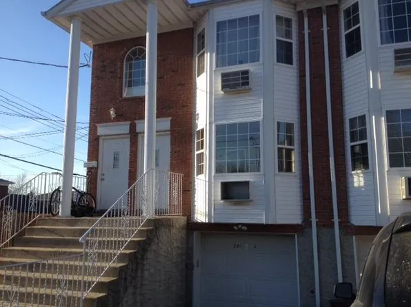 23036 57th Rd Floor 1, Oakland Gardens, NY 11364