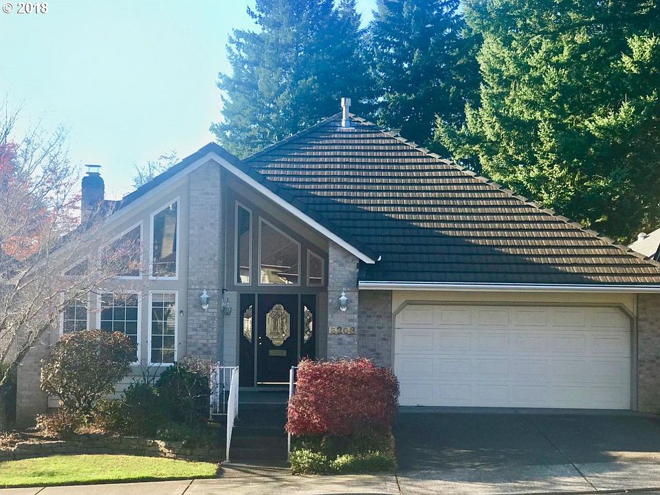 1st image of 3208 SE Baypoint Dr