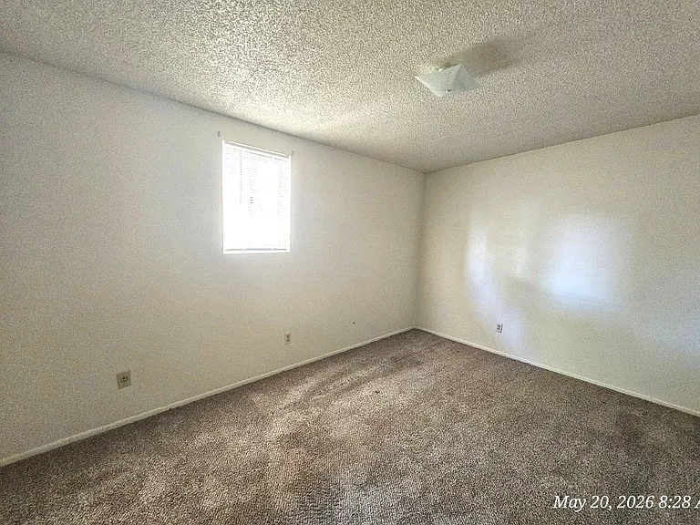 680 S Valley View St — Photo 7