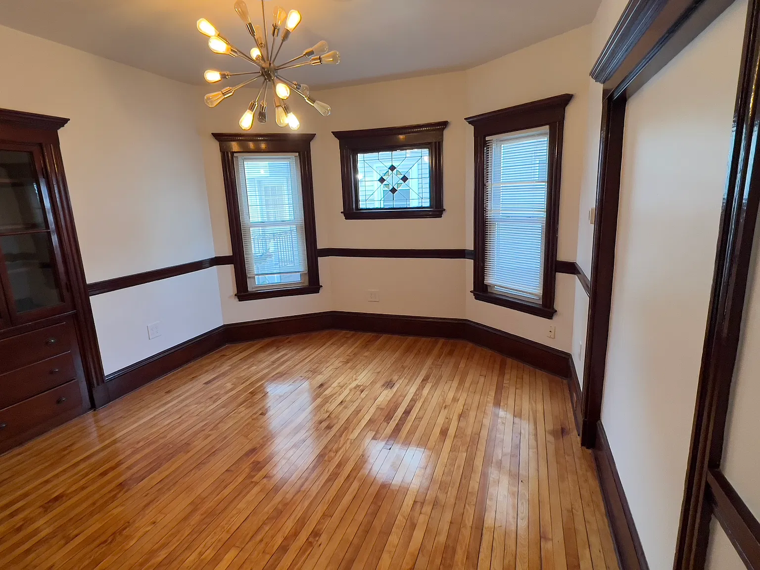3 bed, $3,400 — Photo 4