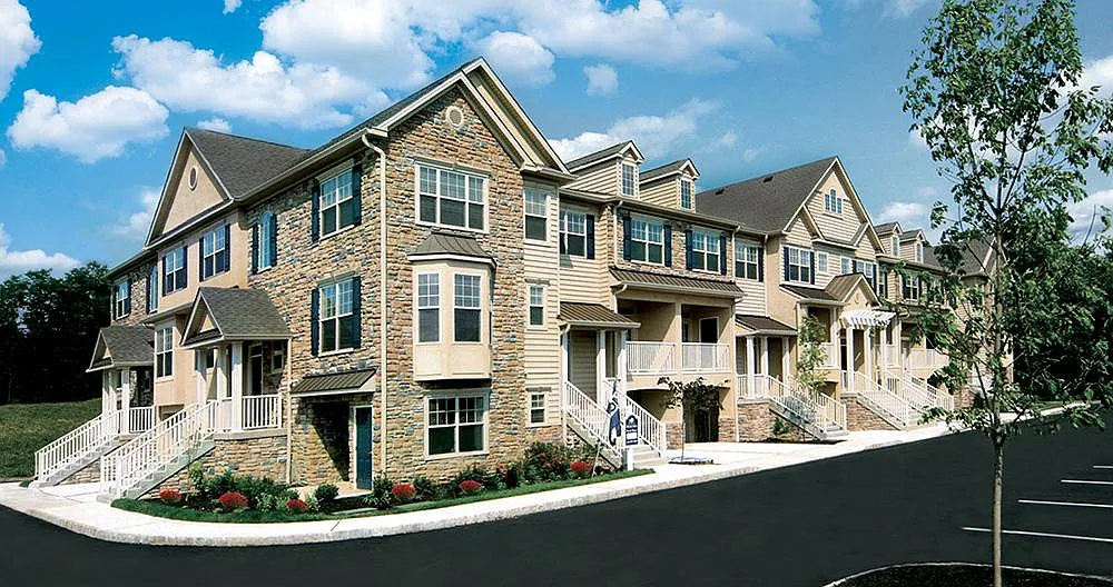 Heritage Pointe Townhome Rentals — Photo 1