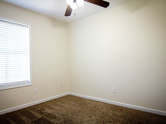 1805-Tallowood-bedroom-1_08022023