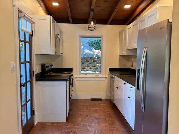 30 E Crescent Dr, San Rafael, CA 94901