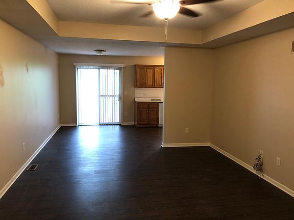 2nd image of 616 NW Scenic Ln