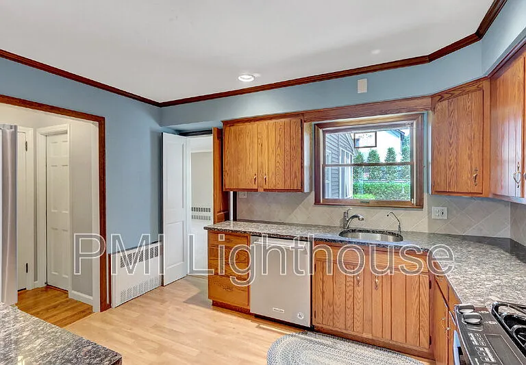 37 Margaret Blvd — Photo 13