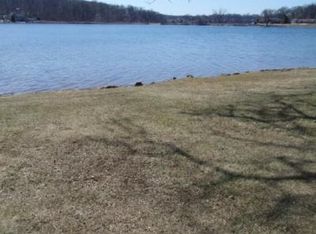 10199 Corey Dr, Three Rivers, MI 49093