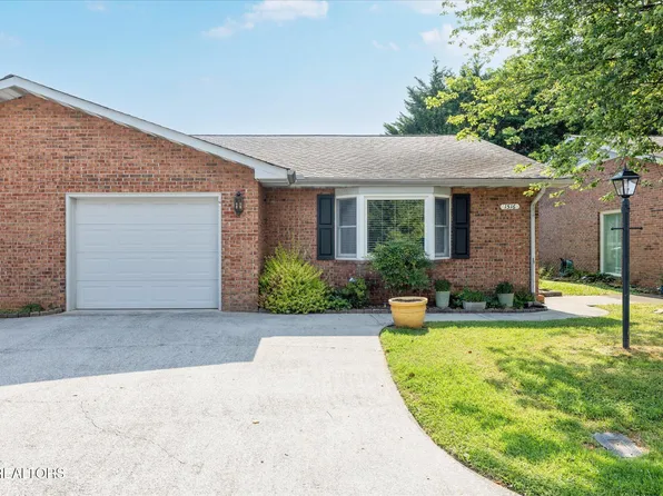 1516 Berwyn Dr, Maryville, TN 37803
