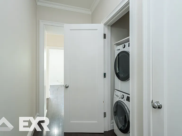 526 W 111th St #4CC — Photo 11