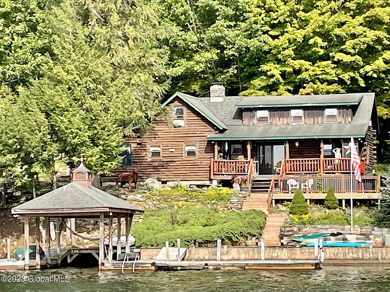 3rd image of 40 Pulver Road