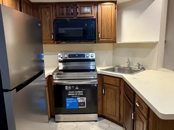 222-224 48th St #2D, Union City, NJ 07087