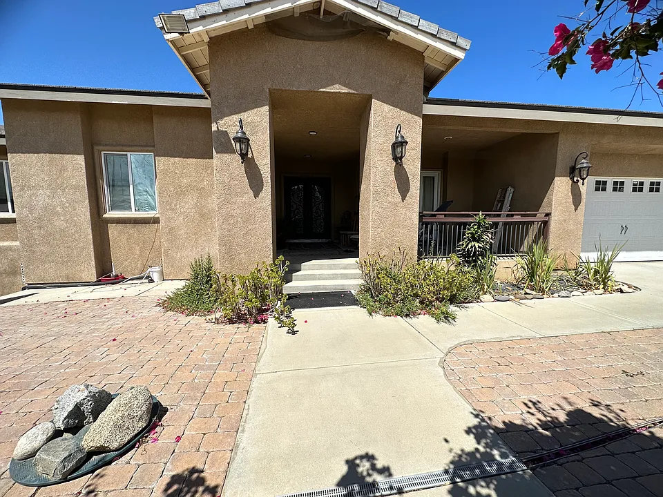 19155J Kennedy Dr