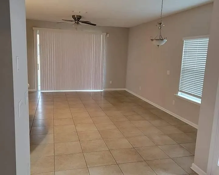 409 Southwood Way — Photo 2