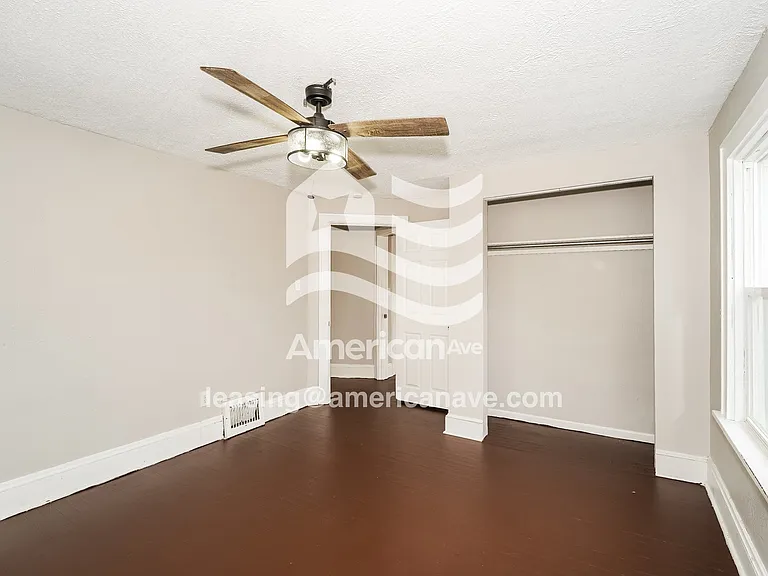 1086839_008_main_bedroom_13846674.jpg