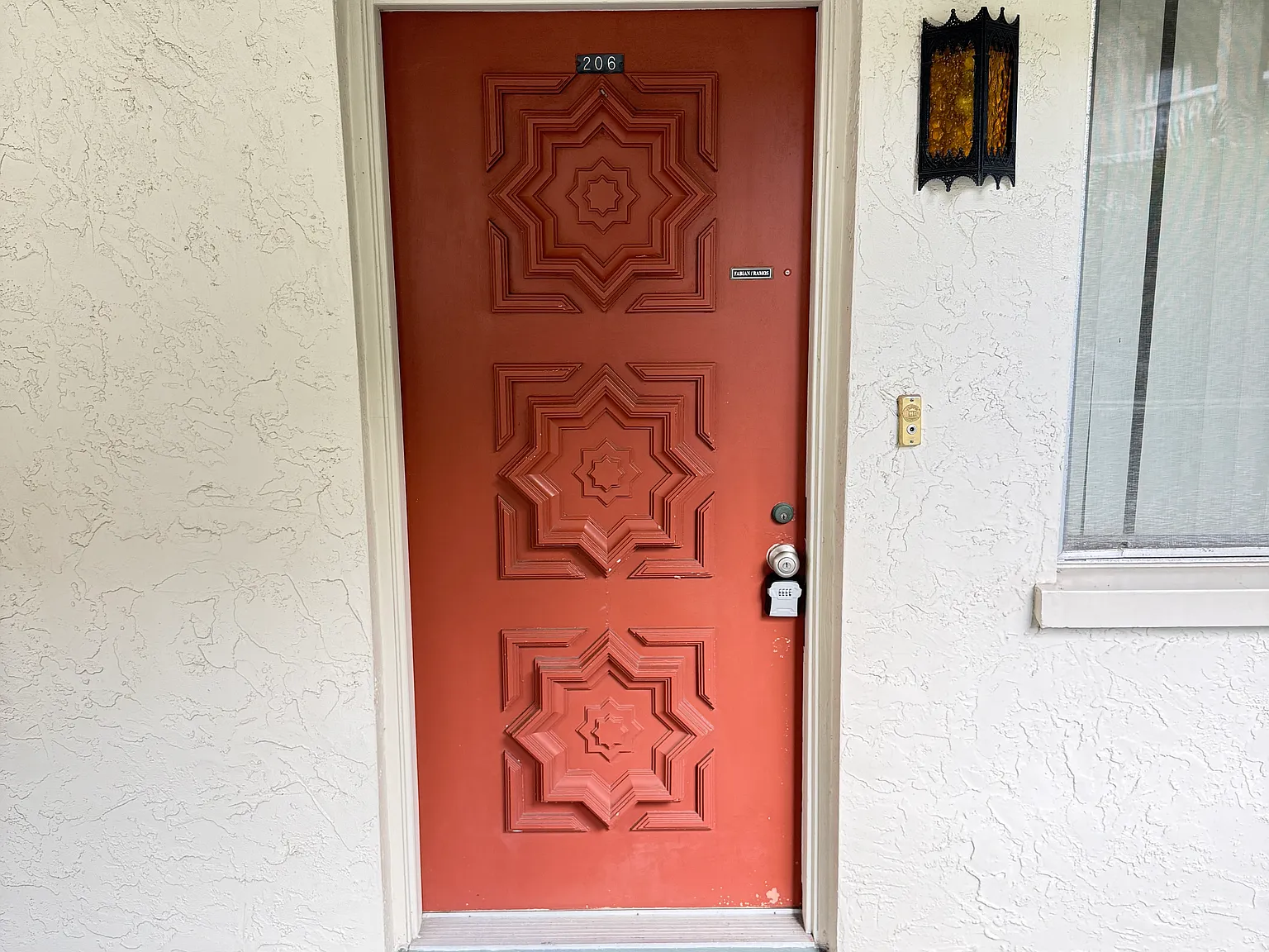 2 bed, 1200 sqft, $1,895 — Photo 1