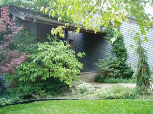 1225 Wilderness Cir, Crete, NE 68333