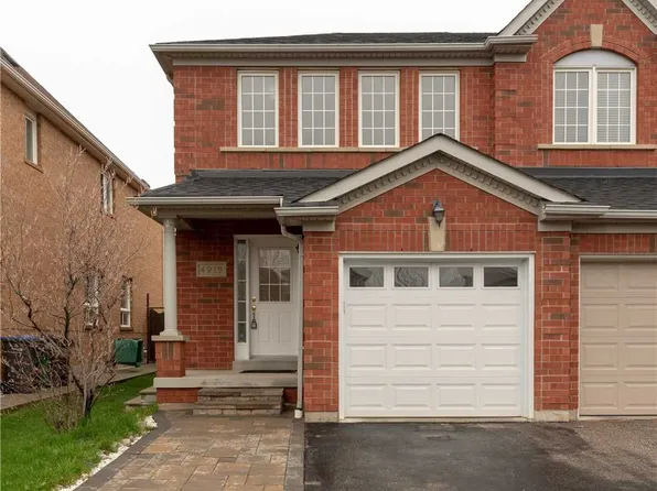 4919 Southampton Dr, Mississauga, ON L5M 7P9
