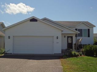 614 Hickory Dr, Saint Joseph, MN 56374