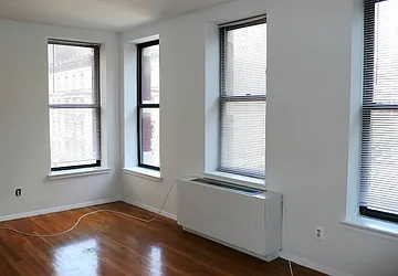 Rented by K.Chang Realty