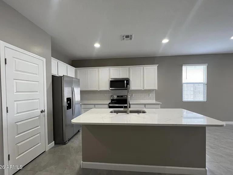 24068 W Whyman Ave — Photo 2
