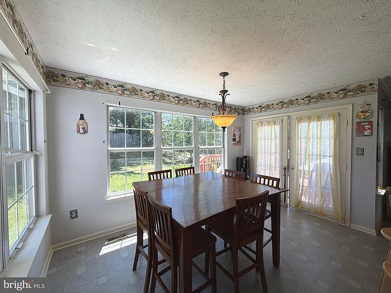 407 Tamarack Cir — Photo 15