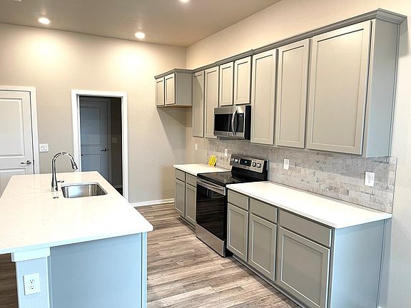 3rd image of 9123 Antelope Ave