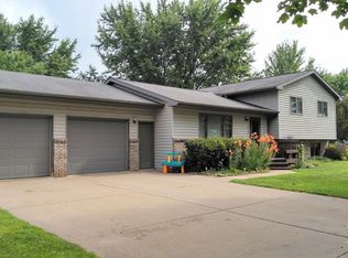 1016 S Fairway Dr, Sparta, WI 54656