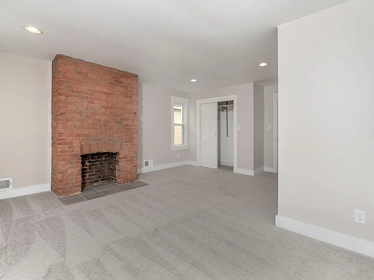 127 E 18th Ave — Photo 13