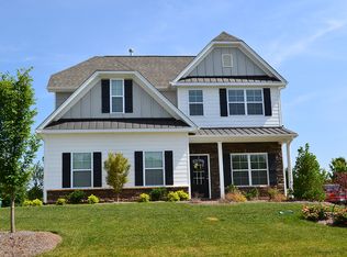 3135 Walker Ridge Dr, Walkertown, NC 27051