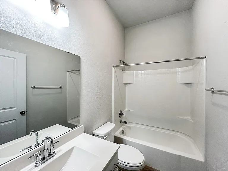 558 Bridgestone Way — Photo 27