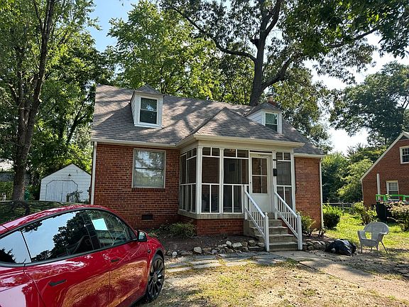 3rd image of 7912 Sycamore Ln
