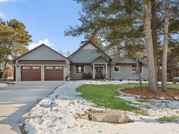 S1462 Indian Trail Parkway, Baraboo, WI 53913