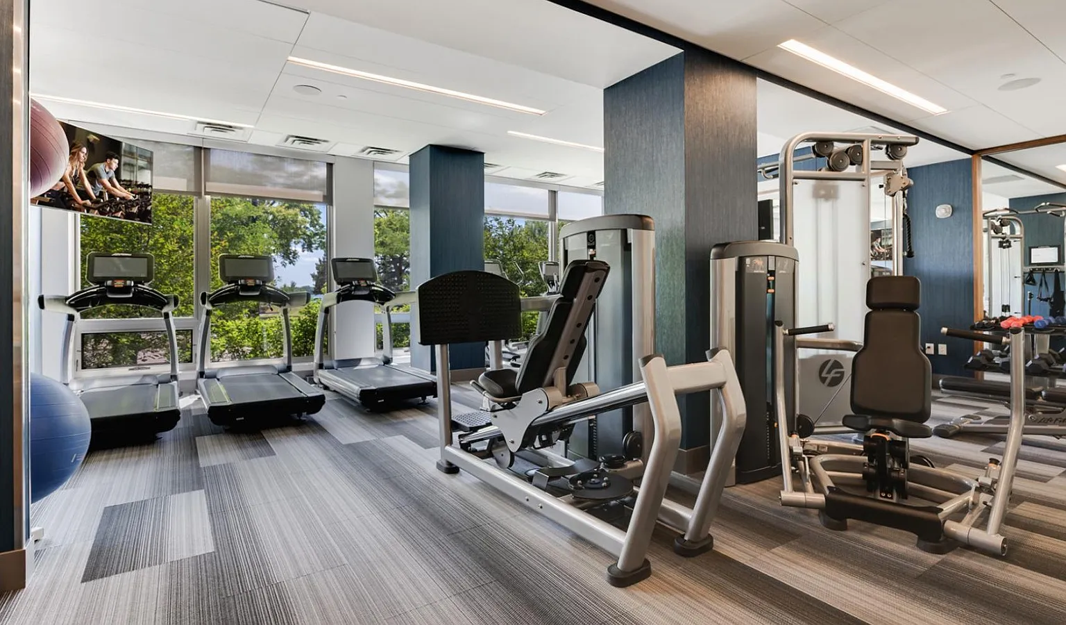 The Lakes Residences — Photo 4