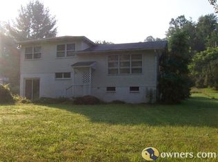 58 Edmond Rd, Lookout, WV 25868