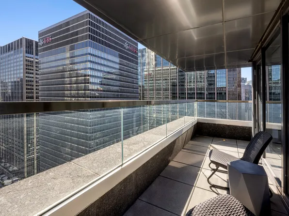 135 West 52nd Street image 14 of 23