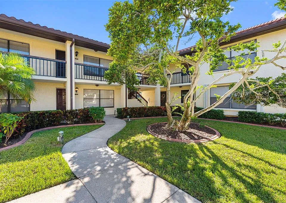 413 Hammock Pine Blvd #413