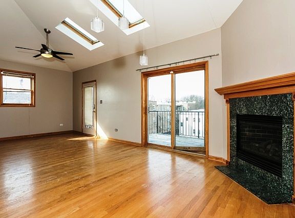 5th image of 4310 N Richmond St APT 4