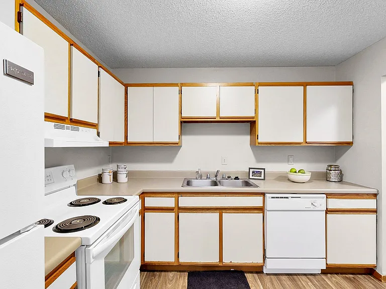 Cinnamon Ridge Apartments — Photo 11
