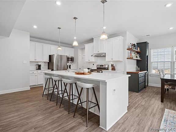 3rd image of 9276 Janeway Dr